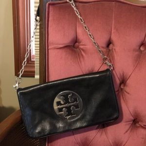 Tory Burch Reva Monogram - Clutch